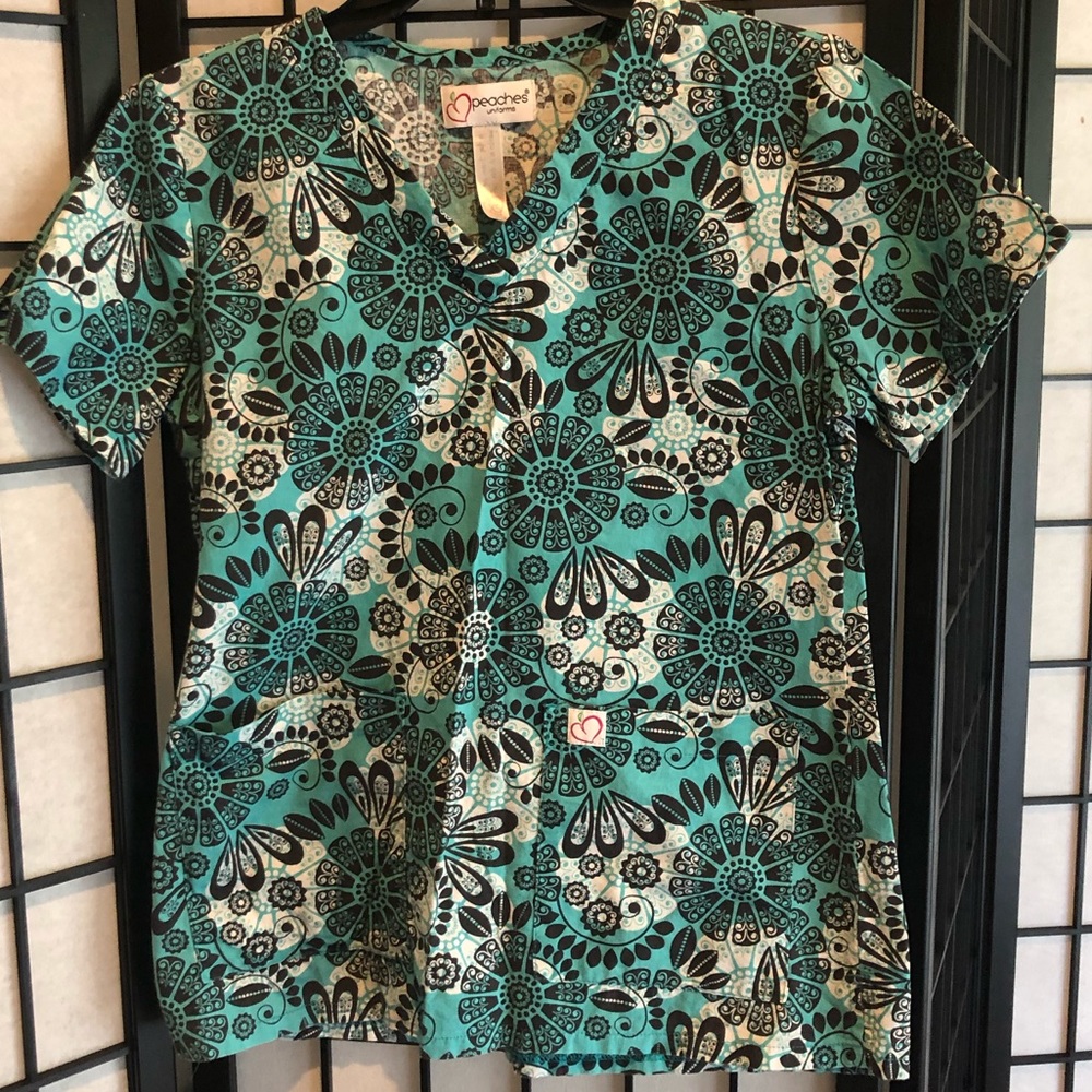 Scrub Top! Like new